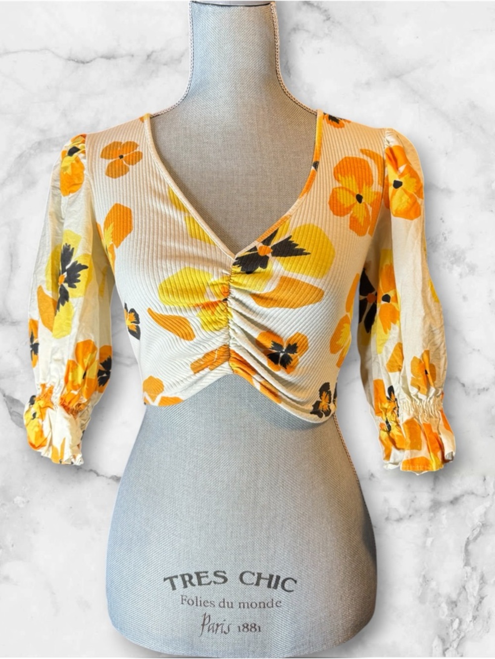 Zara Printed Voluminous Shirt. Floral print top with poplin puff sleeves.